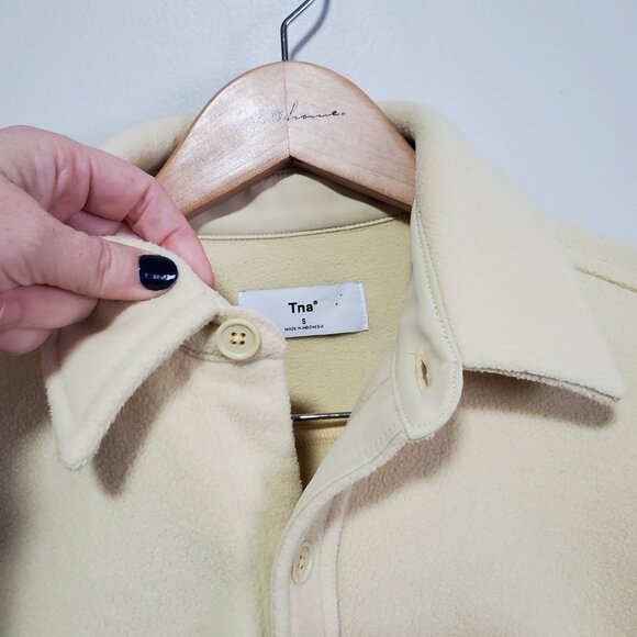 TNA Aritzia Fleece Button-Up Shirt Jacket Shacket Butter Yellow Women's Small - Picture 3 of 12